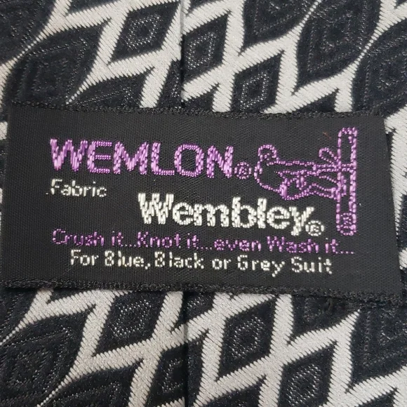 Vintage Wemlon by Wembley Vertical Diamond Patterned Stripes 4" Wide Necktie - Picture 4 of 10
